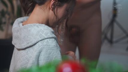 Mature Nude Model NTR